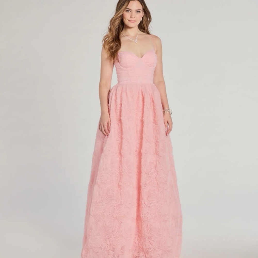 Windsor Pink Strapless Sweetheart Prom Gown